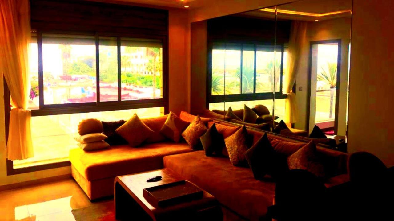 Bleu Host Asilah Apartment Bagian luar foto