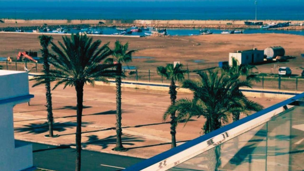 Bleu Host Asilah Apartment Bagian luar foto