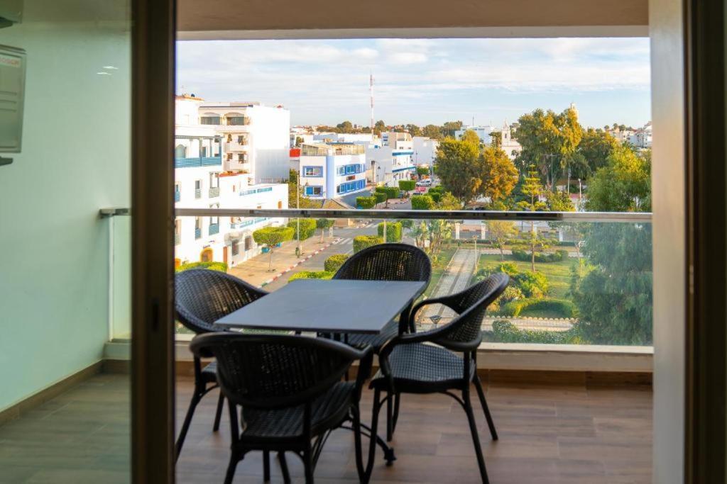 Bleu Host Asilah Apartment Bagian luar foto