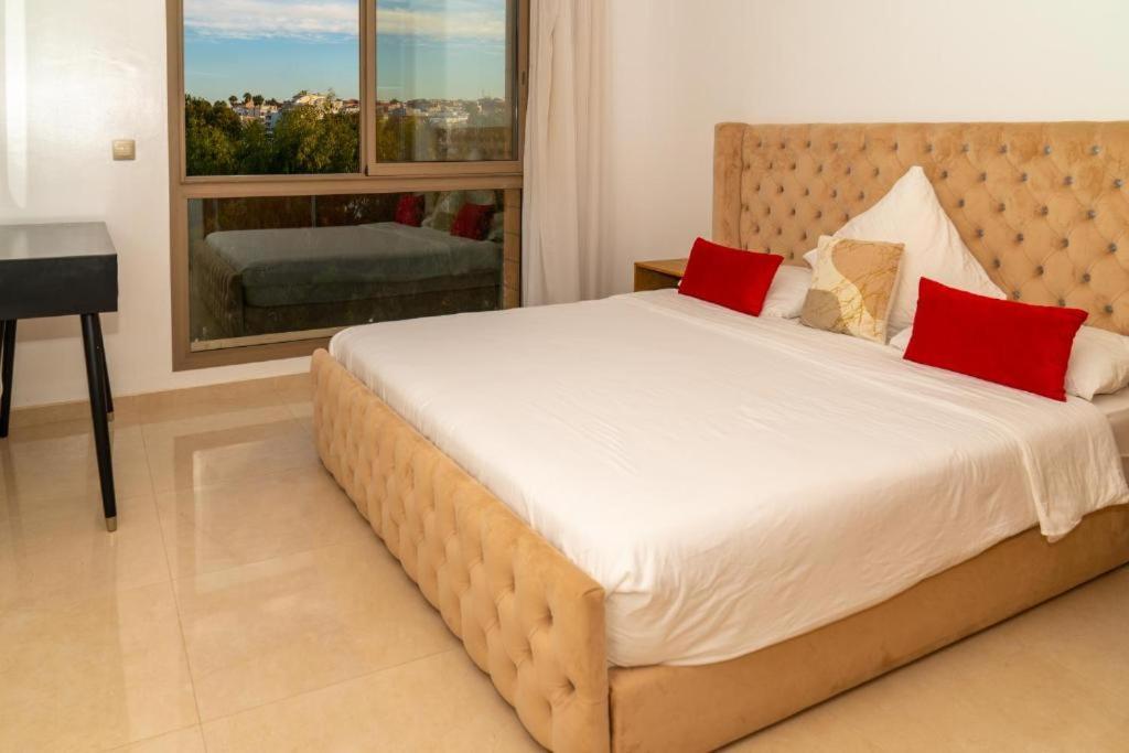 Bleu Host Asilah Apartment Bagian luar foto